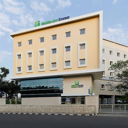 Holiday Inn Express Pune Pimpri By Ihg מראה חיצוני תמונה