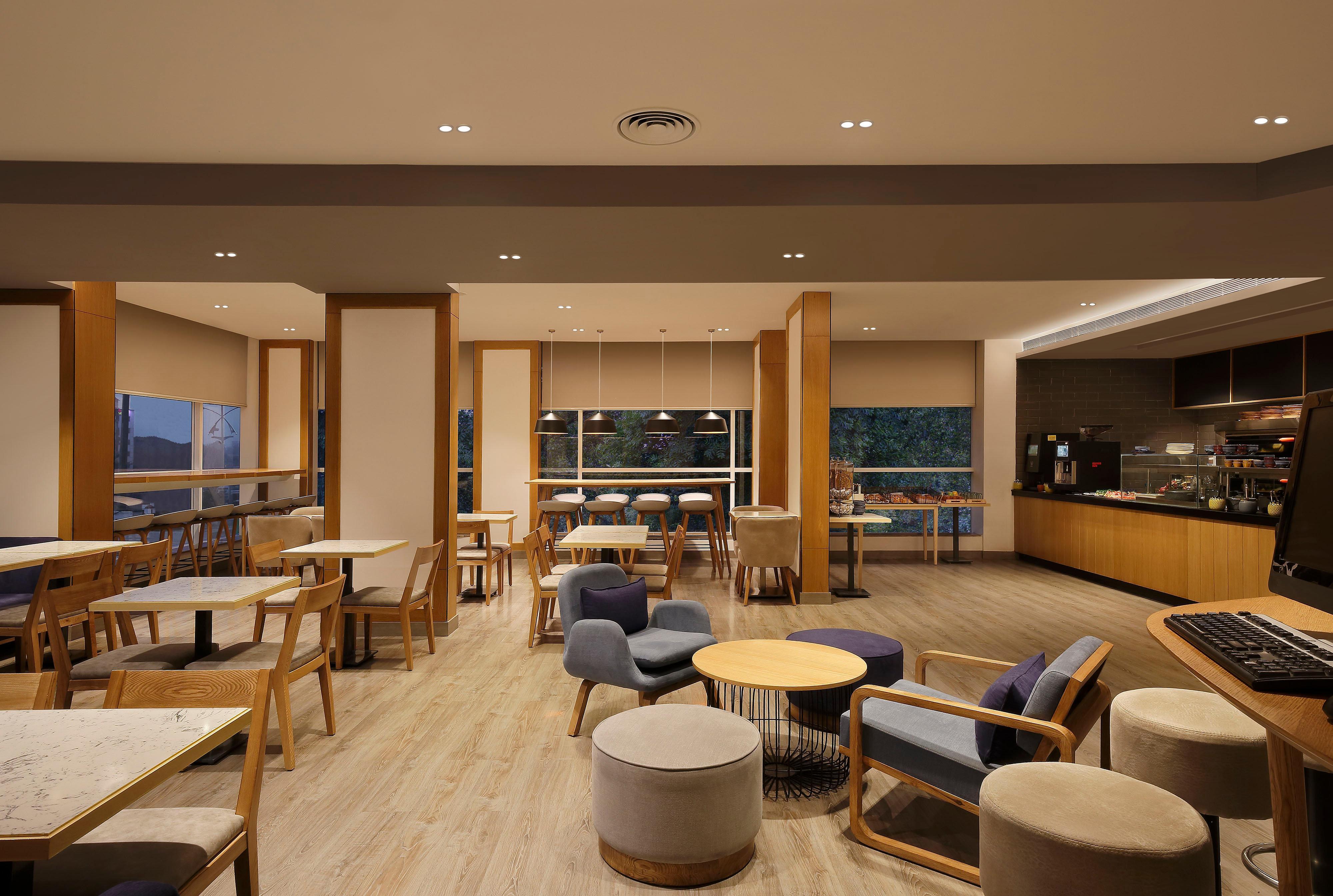 Holiday Inn Express Pune Pimpri By Ihg מראה חיצוני תמונה